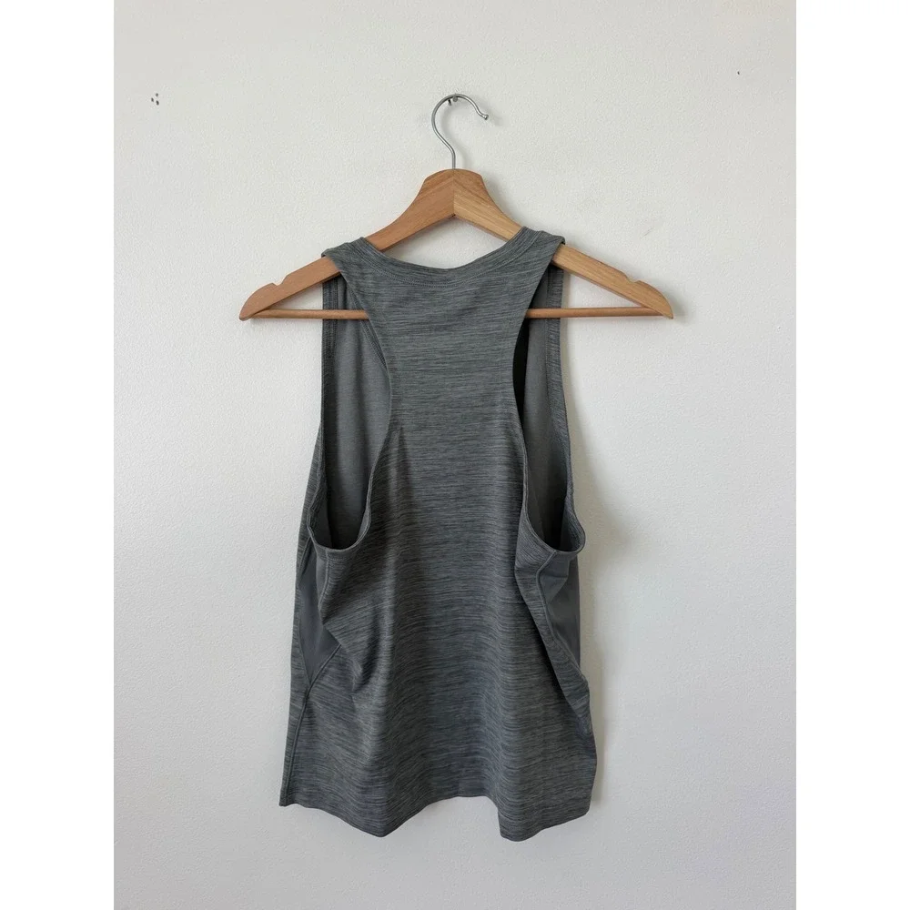 Nike Women's V-Neck Tank Top – Gray – Large – Excellent Condition